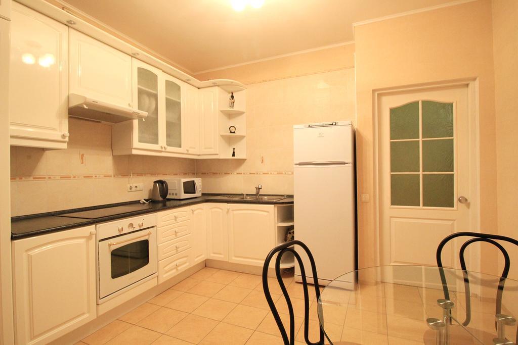 Apartment Poznyaky-Bazhana Kijów Zewnętrze zdjęcie