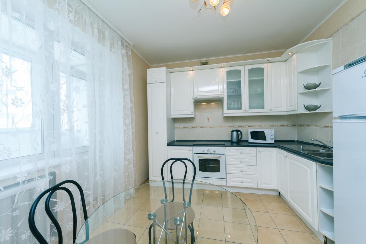 Apartment Poznyaky-Bazhana Kijów Zewnętrze zdjęcie